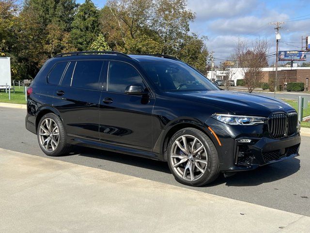 2020 BMW X7 M50i