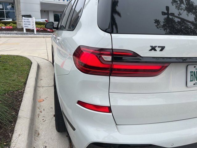 2020 BMW X7 M50i