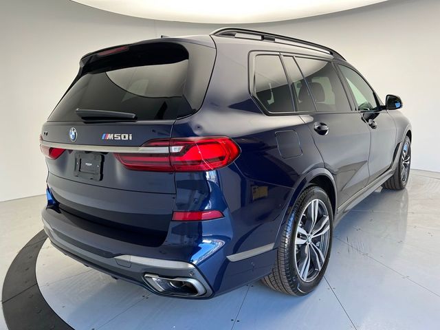 2020 BMW X7 M50i