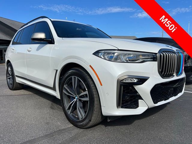 2020 BMW X7 M50i