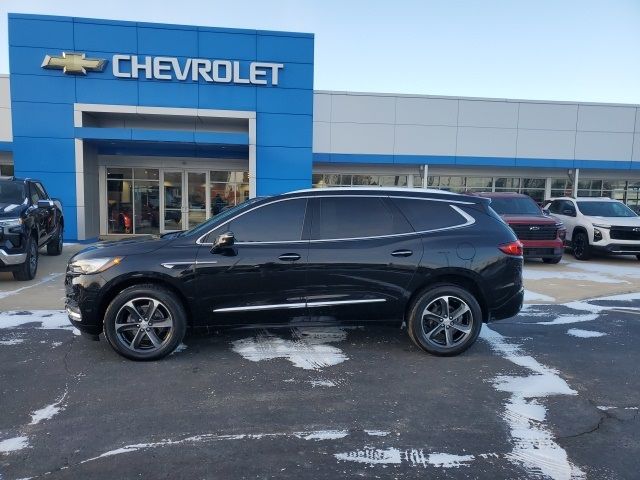 2020 Buick Enclave Essence