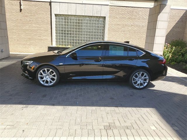 2020 Buick Regal Sportback Avenir