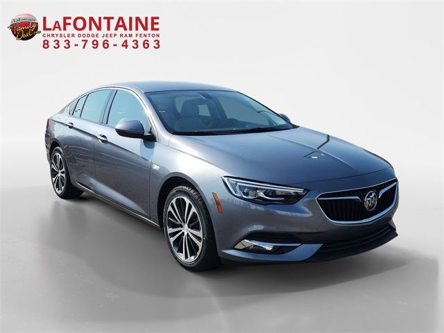 2020 Buick Regal Sportback Essence