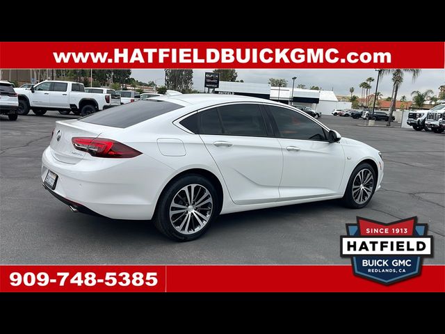 2020 Buick Regal Sportback Essence