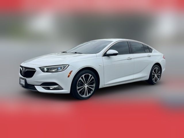2020 Buick Regal Sportback Essence