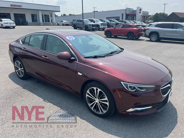 2020 Buick Regal Sportback Essence