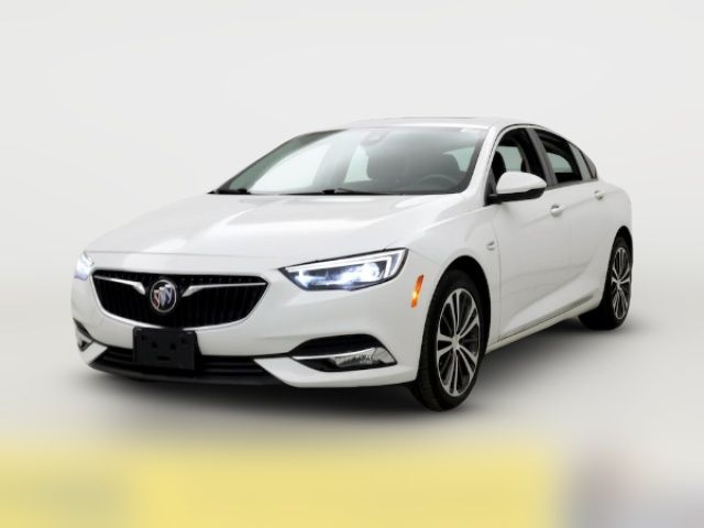 2020 Buick Regal Sportback Essence