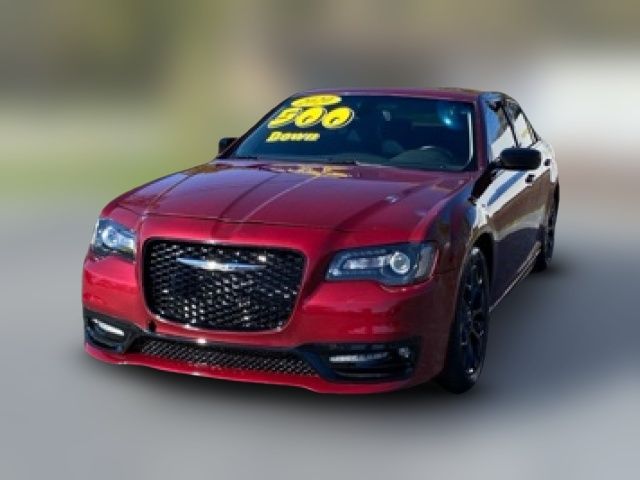 2020 Chrysler 300 Touring L