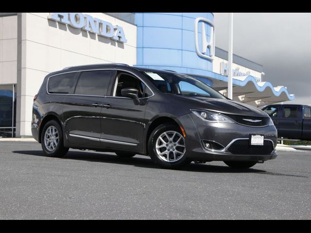 2020 Chrysler Pacifica Touring-L