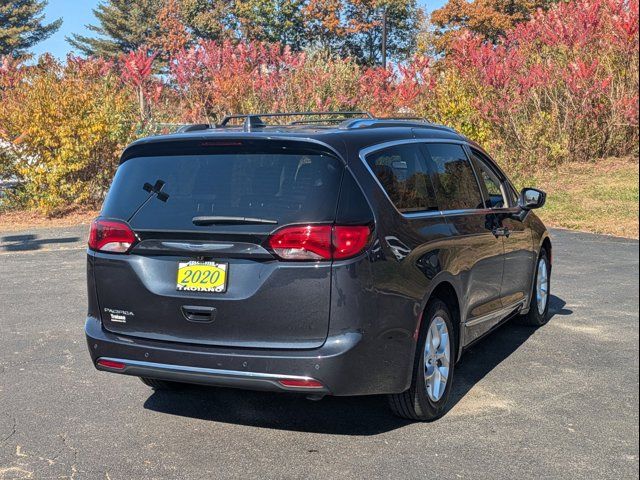 2020 Chrysler Pacifica Touring-L