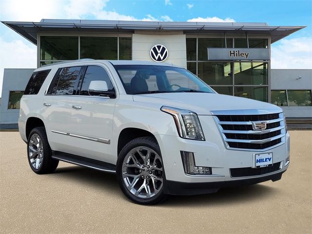 2020 Cadillac Escalade Luxury