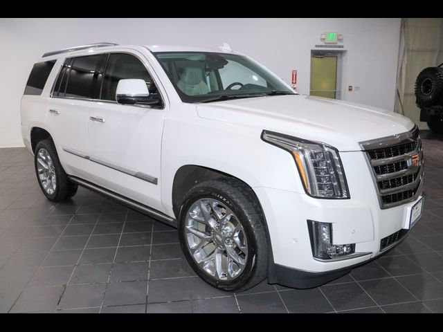 2020 Cadillac Escalade Premium Luxury