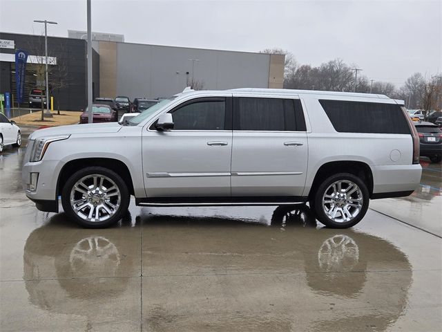 2020 Cadillac Escalade ESV Luxury