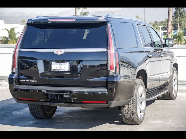 2020 Cadillac Escalade ESV Luxury