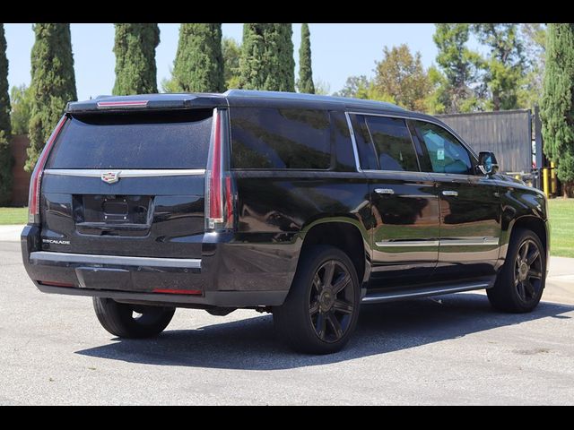 2020 Cadillac Escalade ESV Luxury