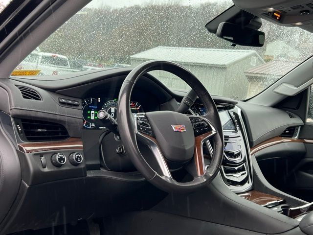 2020 Cadillac Escalade ESV Luxury