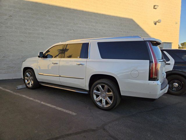 2020 Cadillac Escalade ESV Luxury