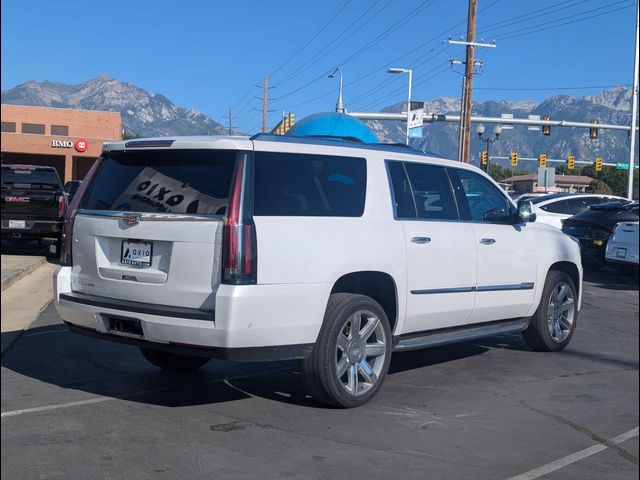 2020 Cadillac Escalade ESV Luxury