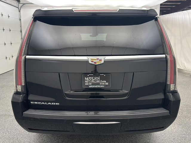 2020 Cadillac Escalade ESV Luxury