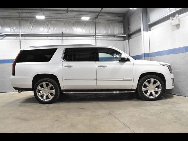 2020 Cadillac Escalade ESV Luxury