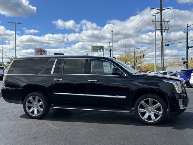 2020 Cadillac Escalade ESV Luxury