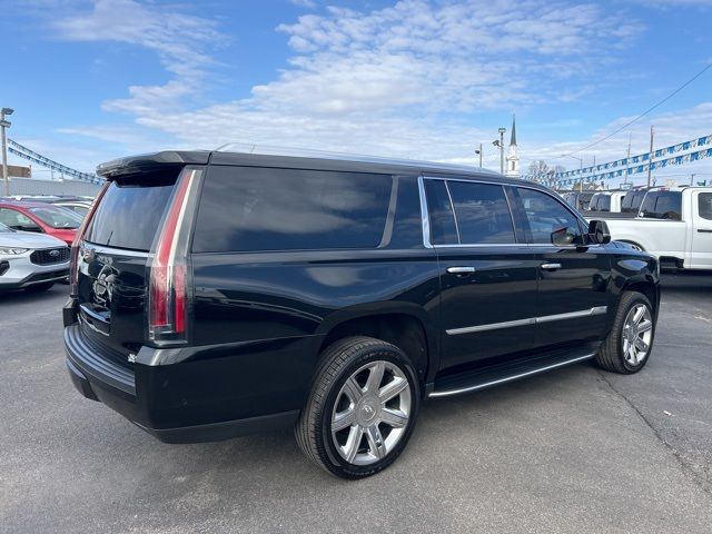 2020 Cadillac Escalade ESV Luxury