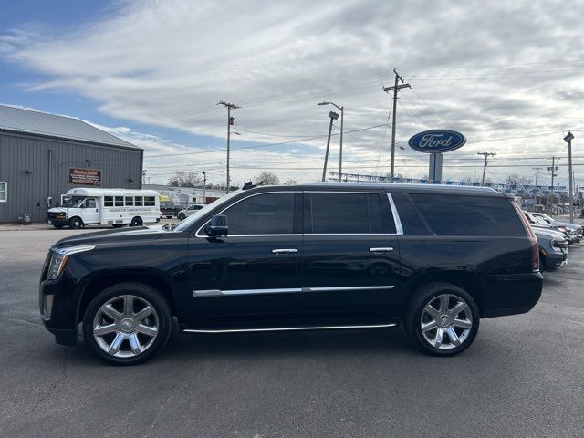 2020 Cadillac Escalade ESV Luxury