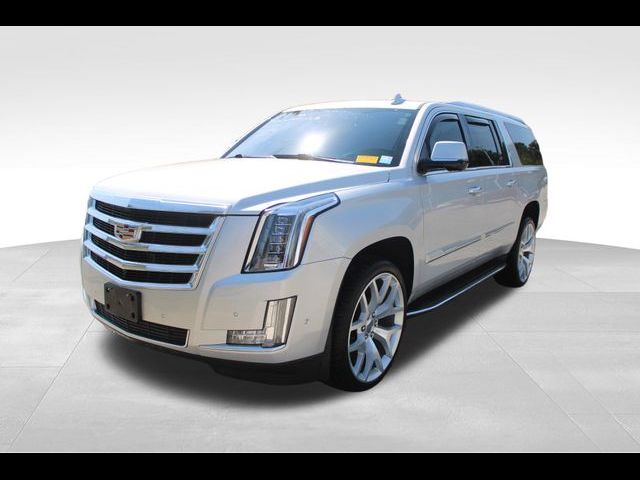 2020 Cadillac Escalade ESV Luxury