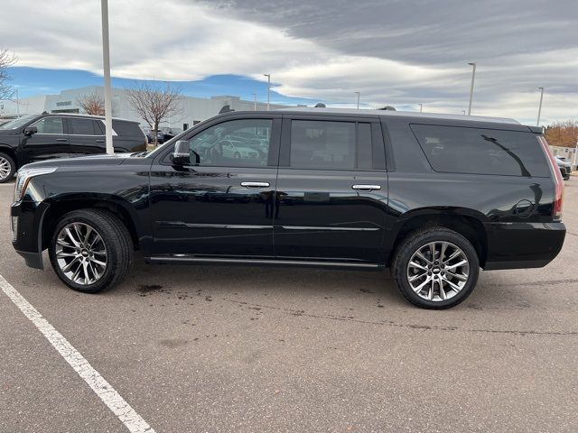 2020 Cadillac Escalade ESV Premium Luxury