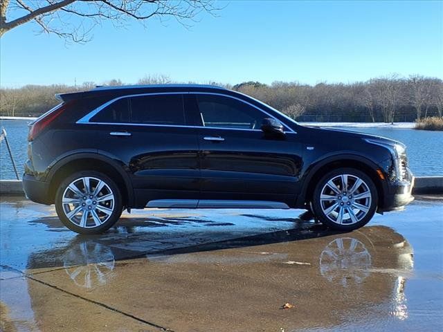 2020 Cadillac XT4 Premium Luxury