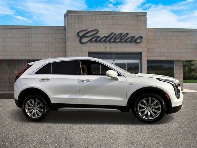 2020 Cadillac XT4 Premium Luxury