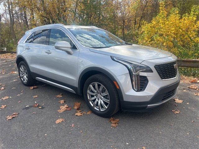 2020 Cadillac XT4 Premium Luxury