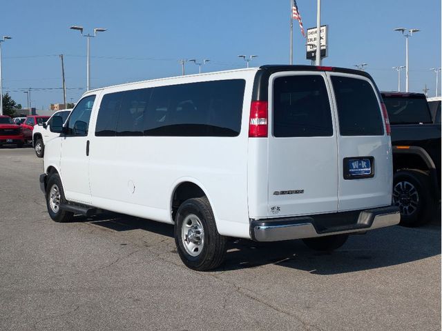 2020 Chevrolet Express LT