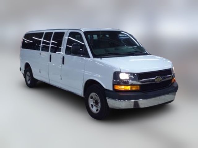 2020 Chevrolet Express LT