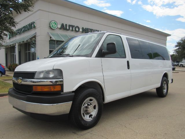 2020 Chevrolet Express LT