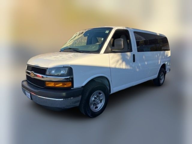 2020 Chevrolet Express LT