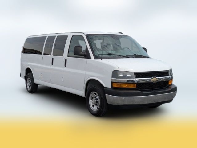 2020 Chevrolet Express LT