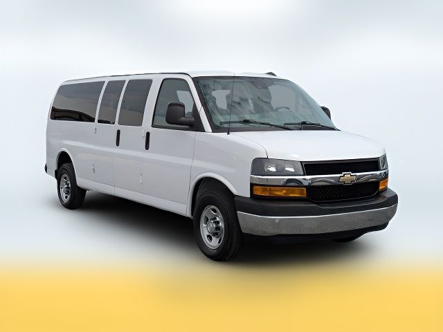 2020 Chevrolet Express LT