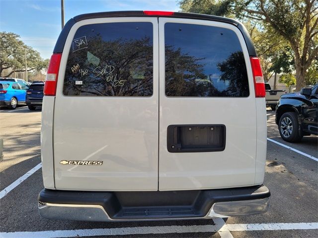 2020 Chevrolet Express LT