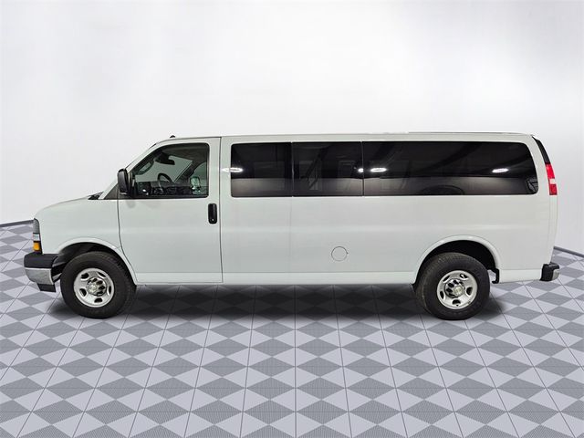 2020 Chevrolet Express LT