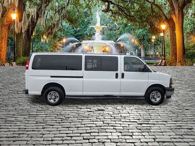 2020 Chevrolet Express LT