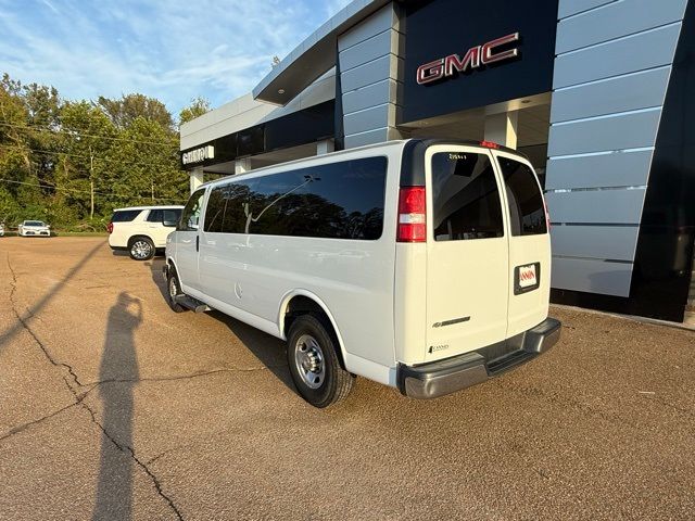 2020 Chevrolet Express LT