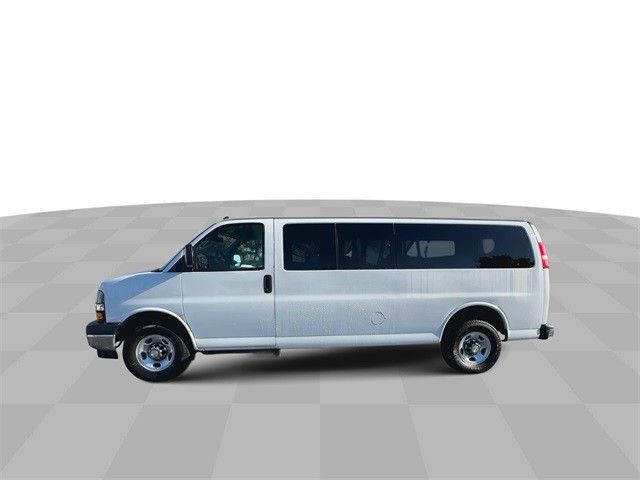 2020 Chevrolet Express LT