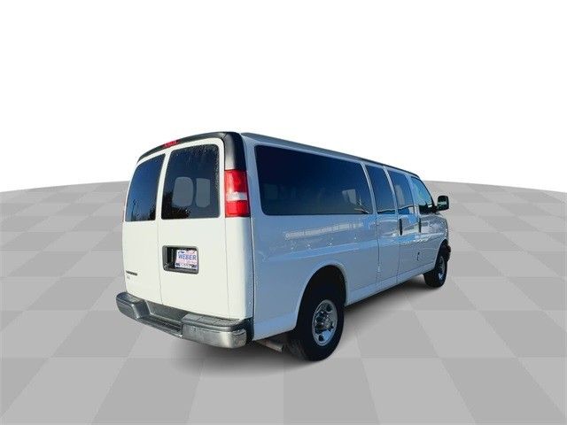 2020 Chevrolet Express LT