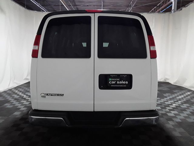 2020 Chevrolet Express LT