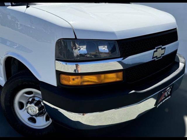 2020 Chevrolet Express LT