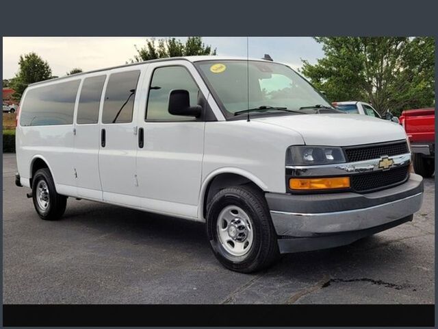 2020 Chevrolet Express LT