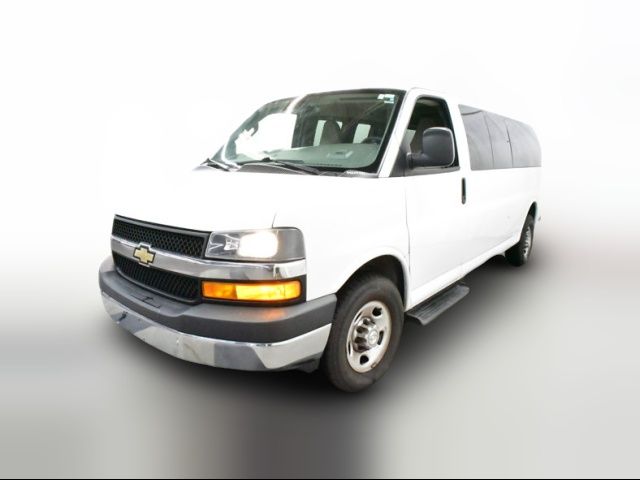 2020 Chevrolet Express LT