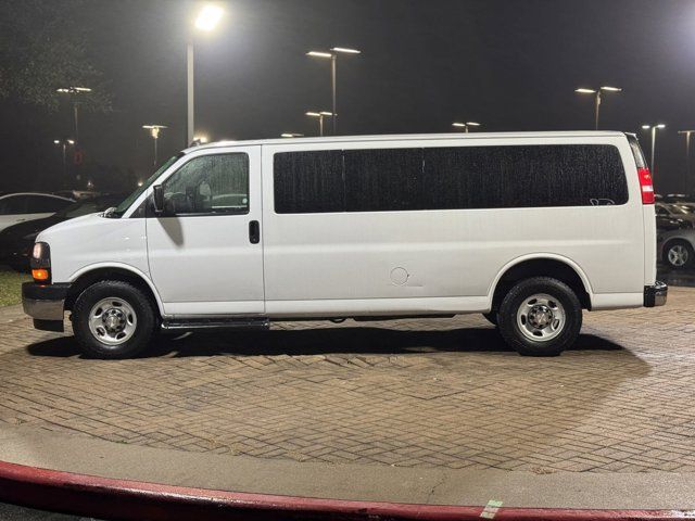 2020 Chevrolet Express LT