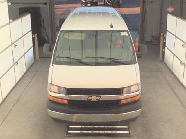 2020 Chevrolet Express LT